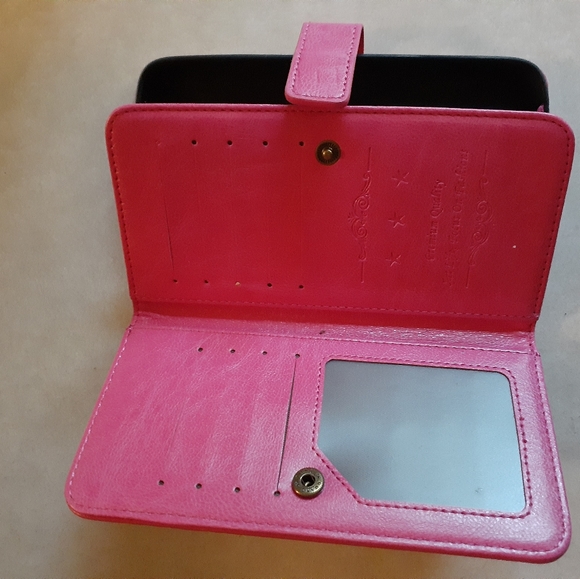 Phone case - Picture 2 of 3